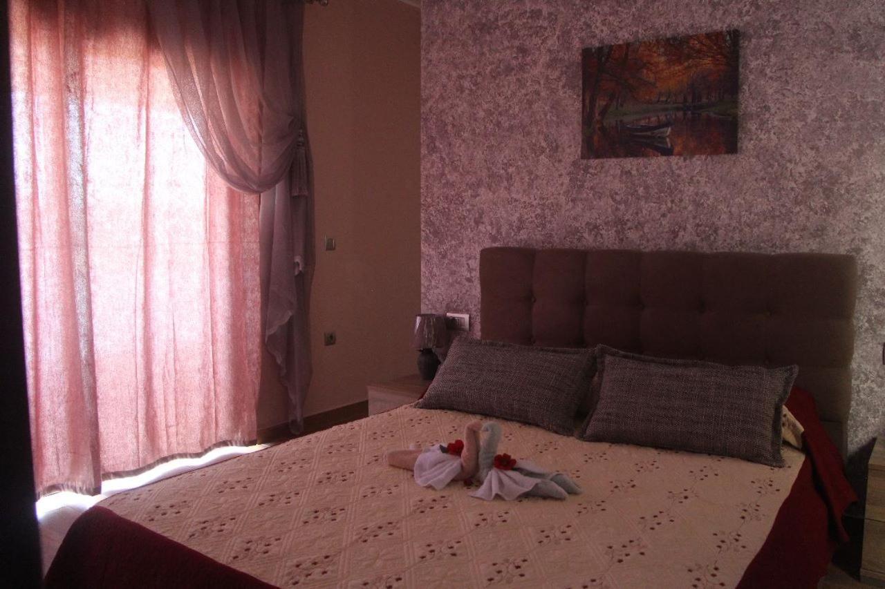 Valentina'S Luxe Apartment Мастрихари Екстериор снимка