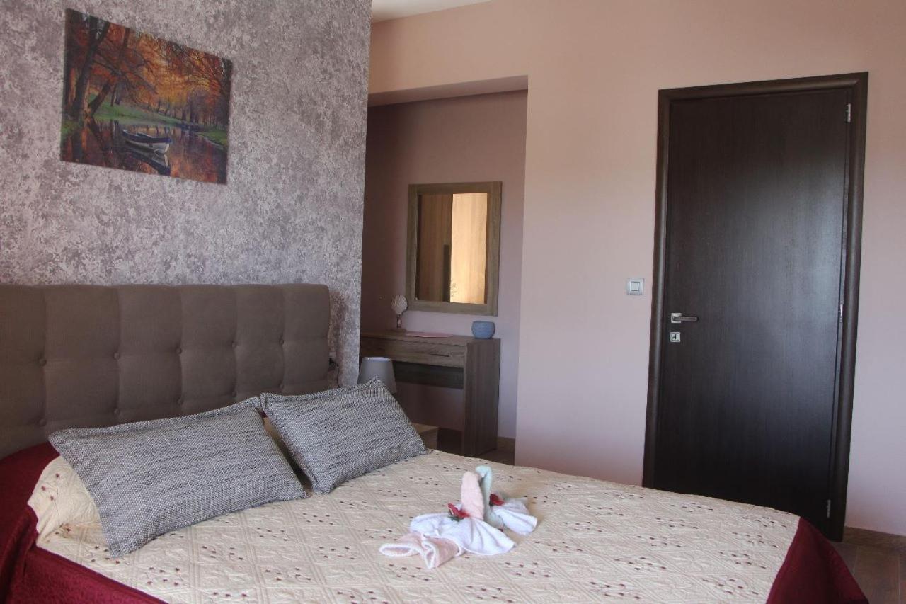 Valentina'S Luxe Apartment Мастрихари Екстериор снимка